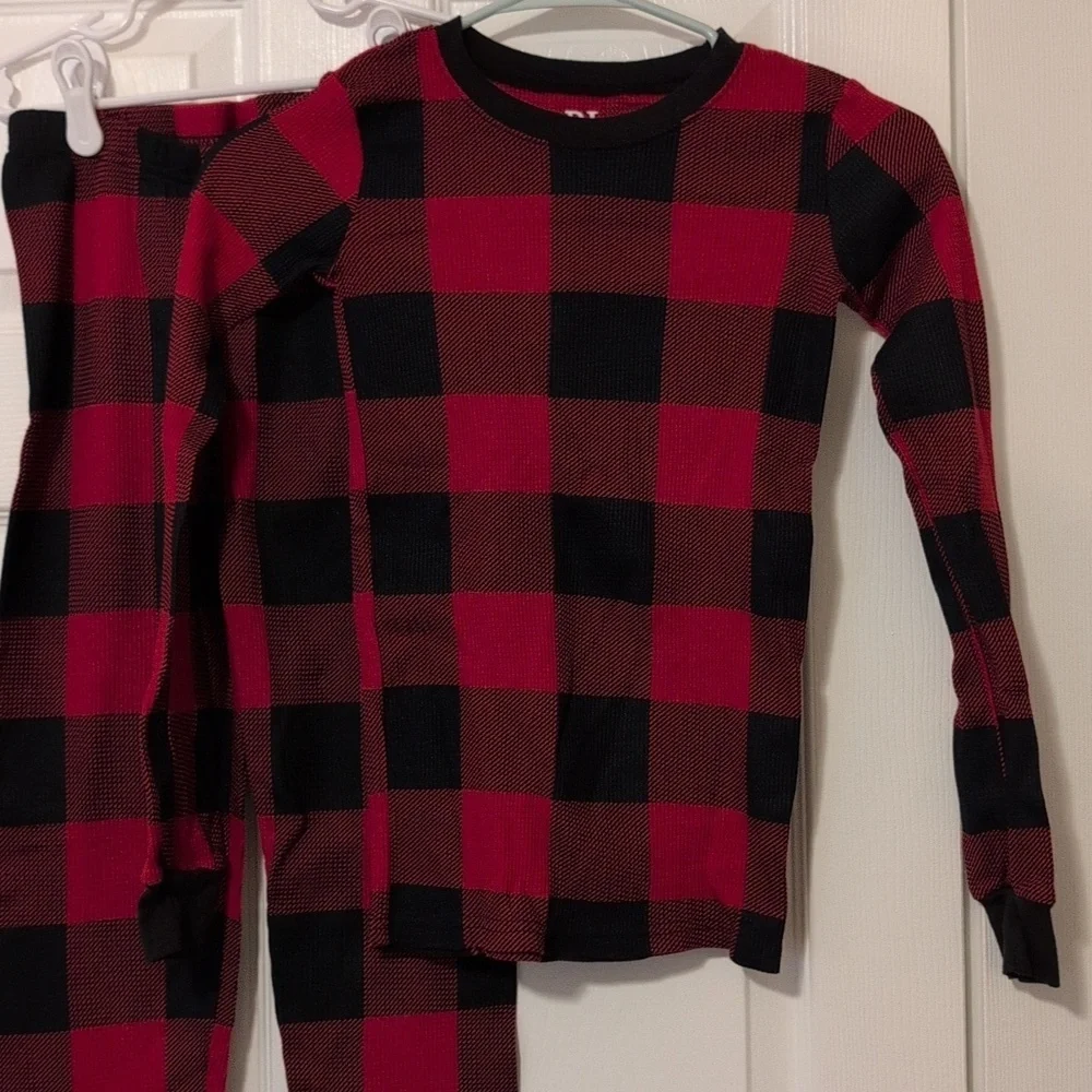 Children's Place Red and Black Buffalo Plaid Checkered Christmas Kids Pajama Set